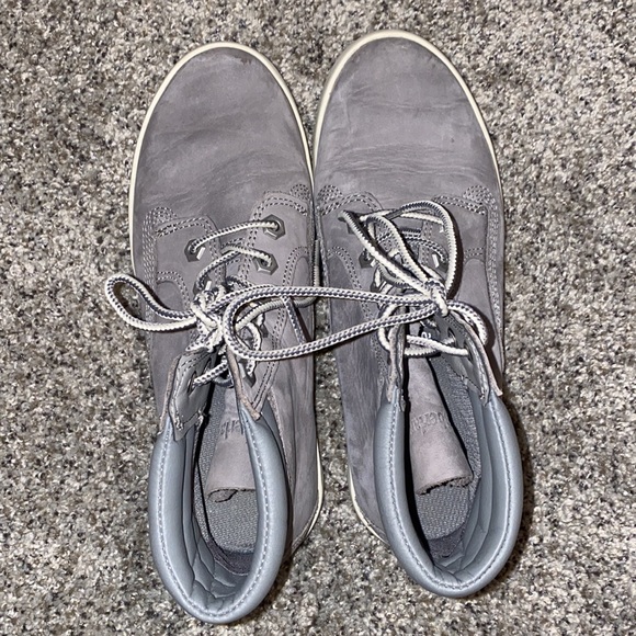 Gray Timberland women’s boots size 7 - Picture 3 of 5
